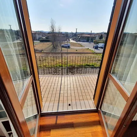 Holiday home Il Glicine Sul Garda A Schiera Monzambano