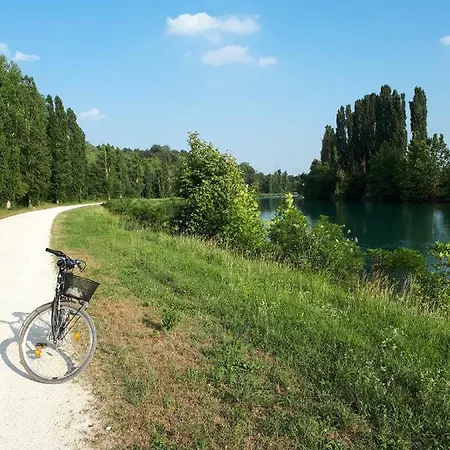 Holiday home Il Glicine Sul Garda A Schiera